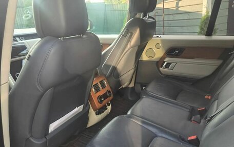 Land Rover Range Rover IV рестайлинг, 2019 год, 4 500 000 рублей, 6 фотография
