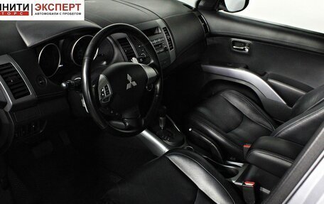 Mitsubishi Outlander III рестайлинг 3, 2010 год, 1 157 000 рублей, 11 фотография