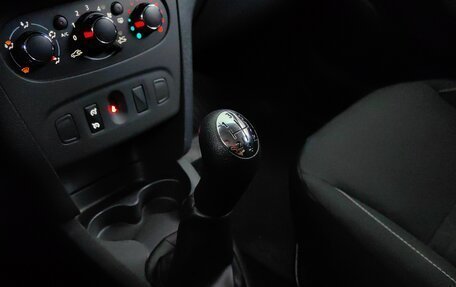 Renault Sandero II рестайлинг, 2016 год, 1 099 000 рублей, 16 фотография