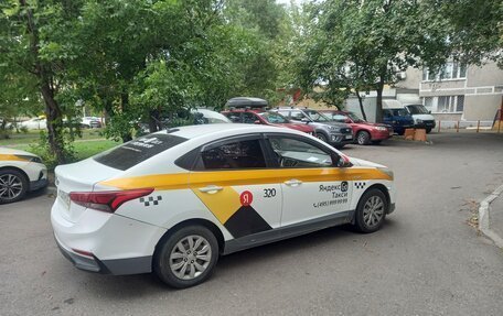 Hyundai Solaris II рестайлинг, 2019 год, 520 000 рублей, 3 фотография