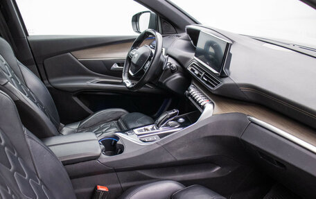 Peugeot 3008 II, 2021 год, 2 195 000 рублей, 9 фотография
