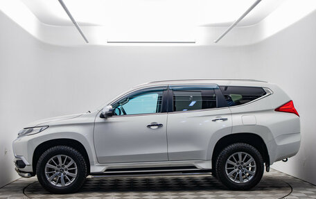 Mitsubishi Pajero Sport III рестайлинг, 2016 год, 3 045 000 рублей, 8 фотография