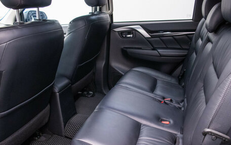 Mitsubishi Pajero Sport III рестайлинг, 2016 год, 3 045 000 рублей, 11 фотография