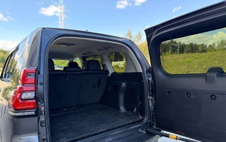 Toyota Land Cruiser Prado 150 рестайлинг 2, 2021 год, 4 760 000 рублей, 9 фотография