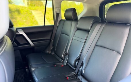 Toyota Land Cruiser Prado 150 рестайлинг 2, 2021 год, 4 760 000 рублей, 12 фотография