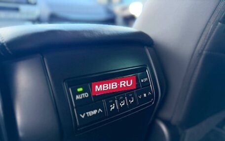 Toyota Land Cruiser Prado 150 рестайлинг 2, 2021 год, 4 760 000 рублей, 14 фотография