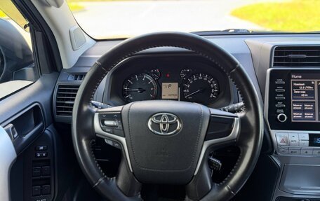 Toyota Land Cruiser Prado 150 рестайлинг 2, 2021 год, 4 760 000 рублей, 16 фотография