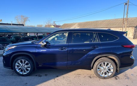 Toyota Highlander, 2021 год, 4 500 000 рублей, 3 фотография