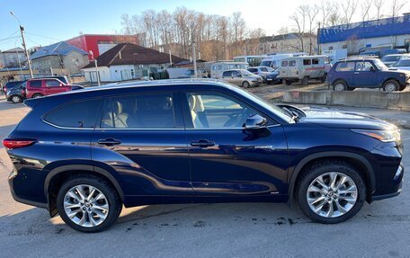 Toyota Highlander, 2021 год, 4 500 000 рублей, 4 фотография