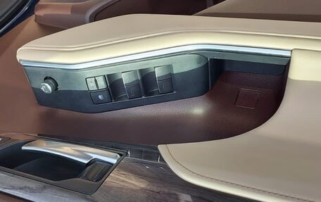 Toyota Highlander, 2021 год, 4 500 000 рублей, 21 фотография
