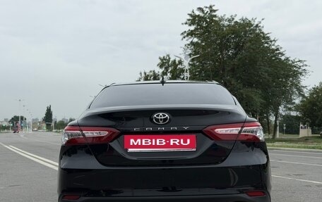 Toyota Camry, 2018 год, 2 450 000 рублей, 5 фотография