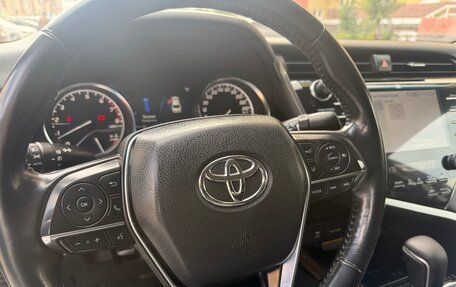 Toyota Camry, 2018 год, 2 695 000 рублей, 6 фотография