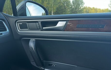 Volkswagen Touareg III, 2010 год, 1 870 000 рублей, 20 фотография