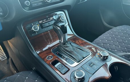 Volkswagen Touareg III, 2010 год, 1 870 000 рублей, 17 фотография