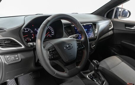 Hyundai Solaris II рестайлинг, 2018 год, 1 411 600 рублей, 5 фотография
