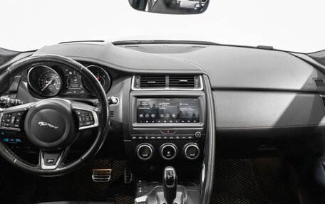 Jaguar E-Pace, 2018 год, 2 820 000 рублей, 6 фотография