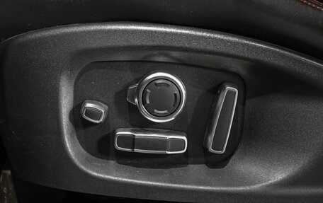 Jaguar E-Pace, 2018 год, 2 820 000 рублей, 11 фотография