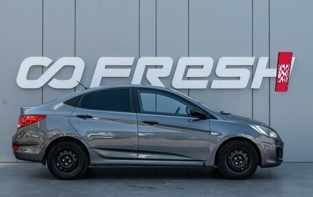 Hyundai Solaris II рестайлинг, 2011 год, 720 000 рублей, 5 фотография