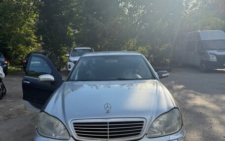 Mercedes-Benz S-Класс, 2000 год, 290 000 рублей, 1 фотография