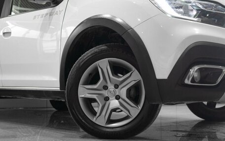 Renault Logan II, 2020 год, 1 299 000 рублей, 7 фотография