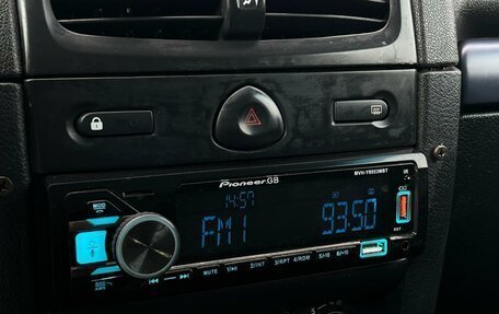 Renault Clio III, 2004 год, 300 000 рублей, 13 фотография