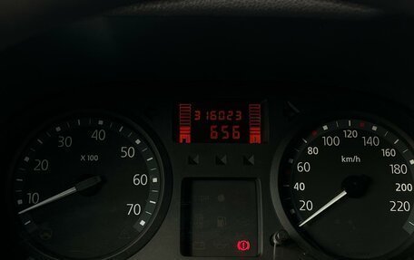 Renault Clio III, 2004 год, 300 000 рублей, 12 фотография
