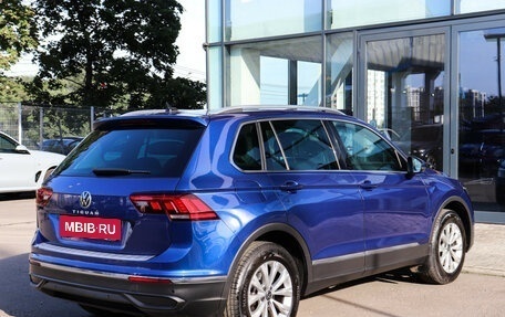 Volkswagen Tiguan II, 2021 год, 2 559 000 рублей, 4 фотография