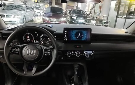 Honda Vezel, 2023 год, 1 834 000 рублей, 7 фотография