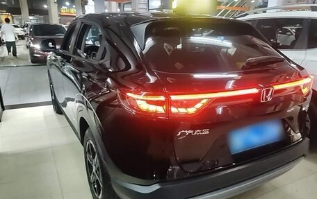 Honda Vezel, 2023 год, 1 834 000 рублей, 12 фотография