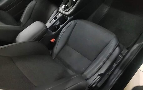 Honda Vezel, 2023 год, 1 834 000 рублей, 22 фотография