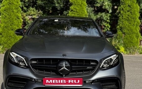 Mercedes-Benz E-Класс AMG, 2017 год, 6 650 000 рублей, 2 фотография