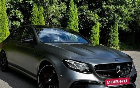 Mercedes-Benz E-Класс AMG, 2017 год, 6 650 000 рублей, 3 фотография