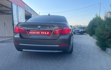 BMW 5 серия, 2011 год, 1 350 000 рублей, 4 фотография