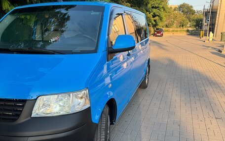 Volkswagen Caravelle T5, 2008 год, 1 600 000 рублей, 10 фотография