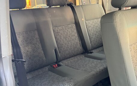 Volkswagen Caravelle T5, 2008 год, 1 600 000 рублей, 18 фотография