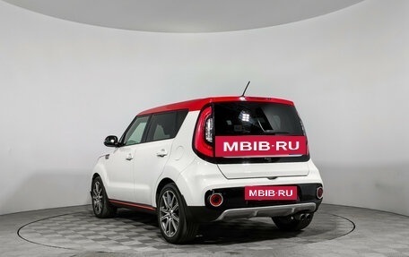 KIA Soul II рестайлинг, 2017 год, 1 690 000 рублей, 7 фотография