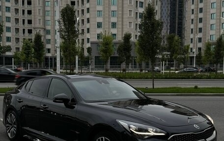 KIA Stinger I, 2019 год, 2 450 000 рублей, 1 фотография
