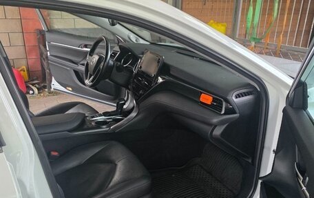 Toyota Camry, 2021 год, 2 950 000 рублей, 7 фотография