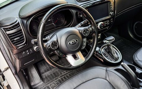 KIA Soul II рестайлинг, 2018 год, 1 870 000 рублей, 6 фотография