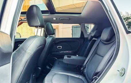 KIA Soul II рестайлинг, 2018 год, 1 870 000 рублей, 5 фотография