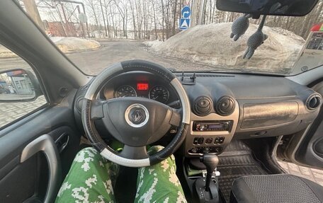 Renault Logan I, 2014 год, 380 000 рублей, 7 фотография