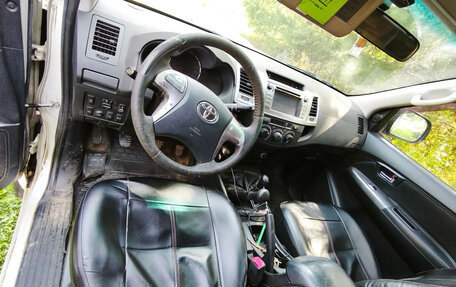 Toyota Hilux VII, 2014 год, 1 700 000 рублей, 8 фотография