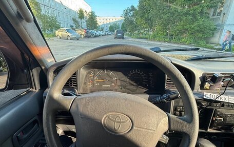 Toyota Land Cruiser 80 рестайлинг, 1997 год, 2 500 000 рублей, 7 фотография