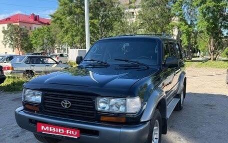 Toyota Land Cruiser 80 рестайлинг, 1997 год, 2 500 000 рублей, 2 фотография