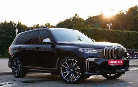BMW X7, 2020 год, 9 000 000 рублей, 3 фотография