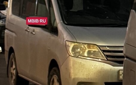 Nissan Serena IV, 2011 год, 750 000 рублей, 5 фотография