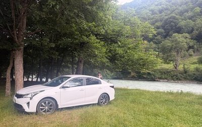 KIA Rio IV, 2021 год, 1 350 000 рублей, 1 фотография