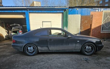 Mercedes-Benz CLK-Класс, 1998 год, 450 000 рублей, 3 фотография