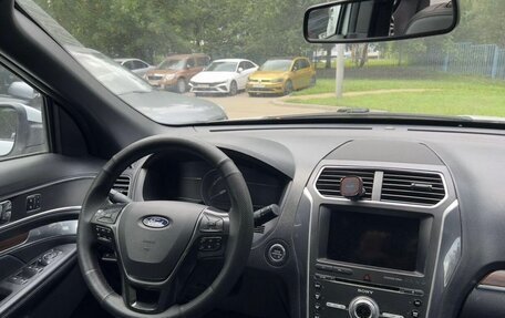 Ford Explorer VI, 2017 год, 2 690 000 рублей, 6 фотография