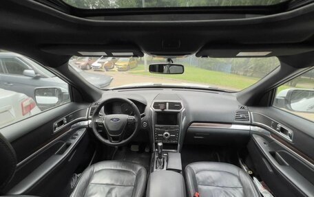 Ford Explorer VI, 2017 год, 2 690 000 рублей, 5 фотография